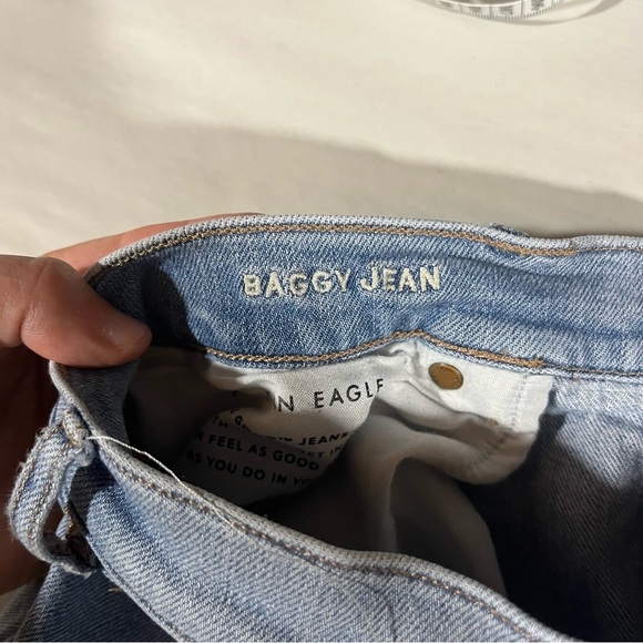 American Eagle Outfitters Light Blue Baggy Jeans - Picture 6 of 10